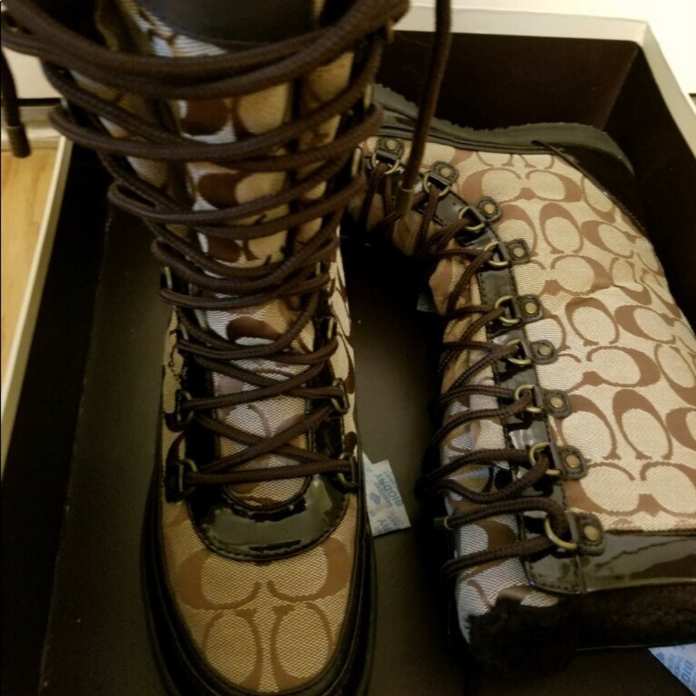 Coach boots
